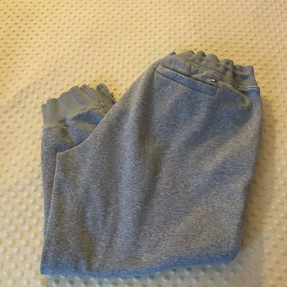 TOMMY HILFIGER - Picture 4 of 4